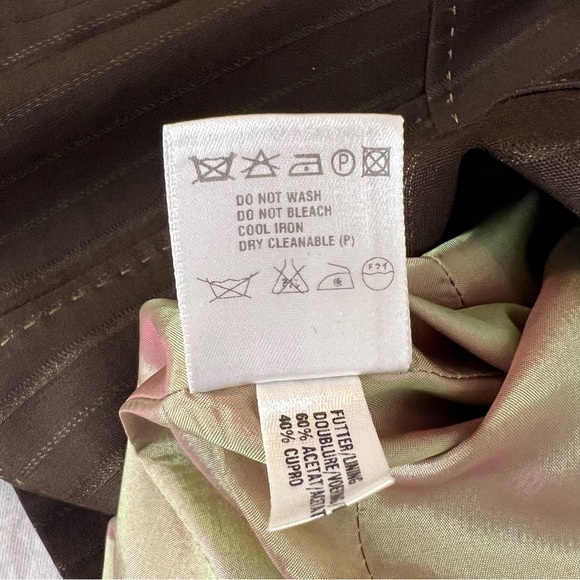 ESCADA “New Wool” Blend 2 Button Pinstripe Blazer With Shoulder Pads Size 40 - Picture 7 of 9